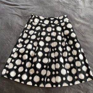 East 5th Poke a dot skirt black and white with pockets size 6